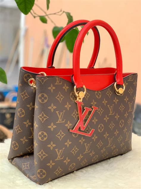 sac louis vuitton rouge femme|sacs Louis Vuitton d'occasion.